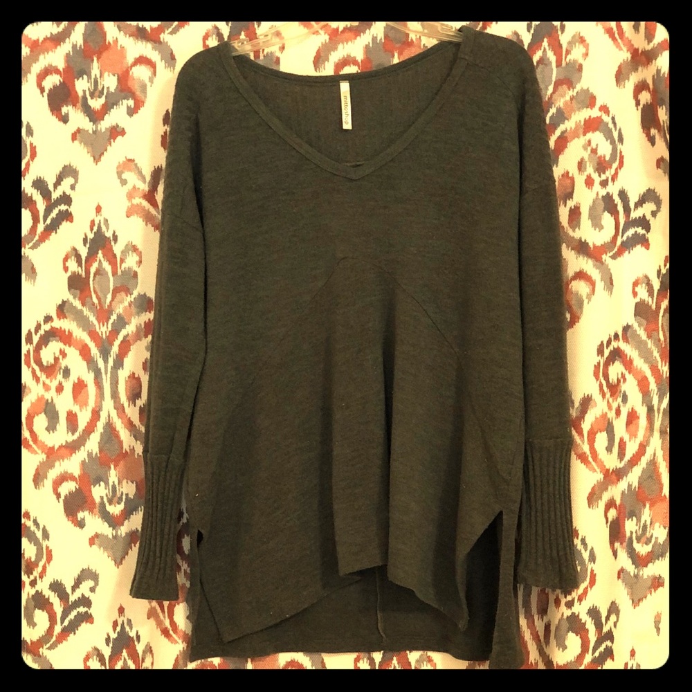Boutique sweater olive green